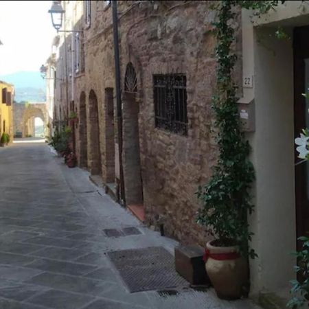 Casa Contadina In Borgo Medievale, Tuscany Monteguidi Kültér fotó