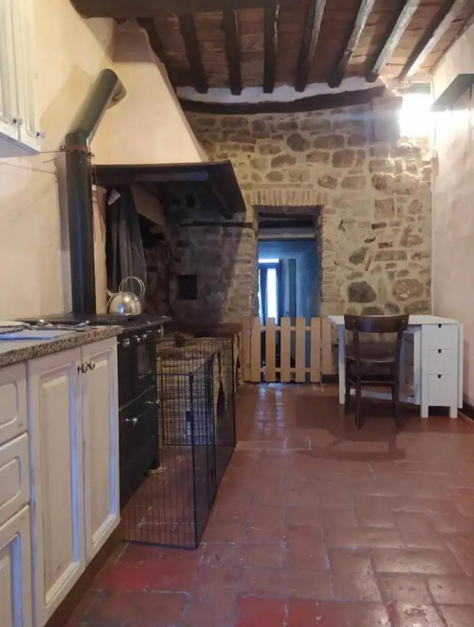 Casa Contadina In Borgo Medievale, Tuscany Monteguidi Kültér fotó