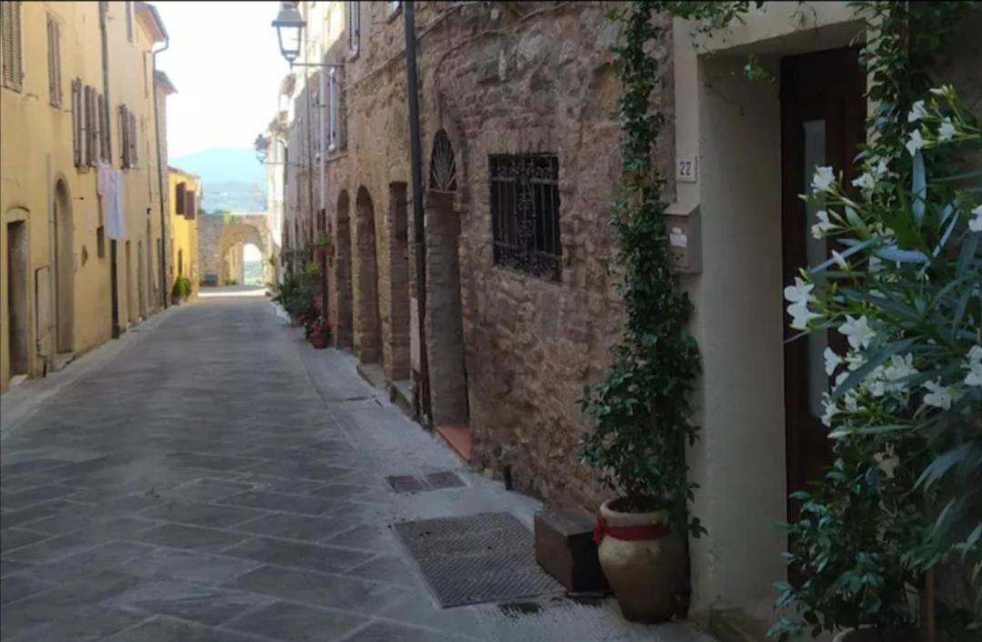 Casa Contadina In Borgo Medievale, Tuscany Monteguidi Kültér fotó