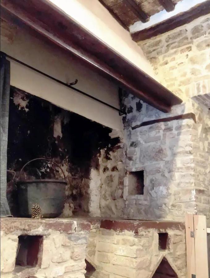Casa Contadina In Borgo Medievale, Tuscany Monteguidi Kültér fotó